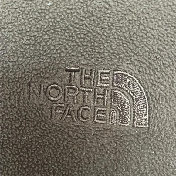 The North Face Chocolate Brown Pullover - Picture 3 of 4